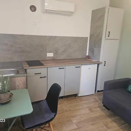 Apartman Avec Exterieur