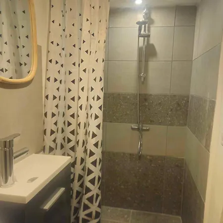 Apartman Avec Exterieur *
